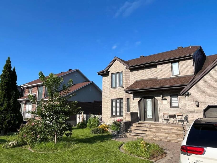 Emily'S Charming House Villa Brossard Exterior photo